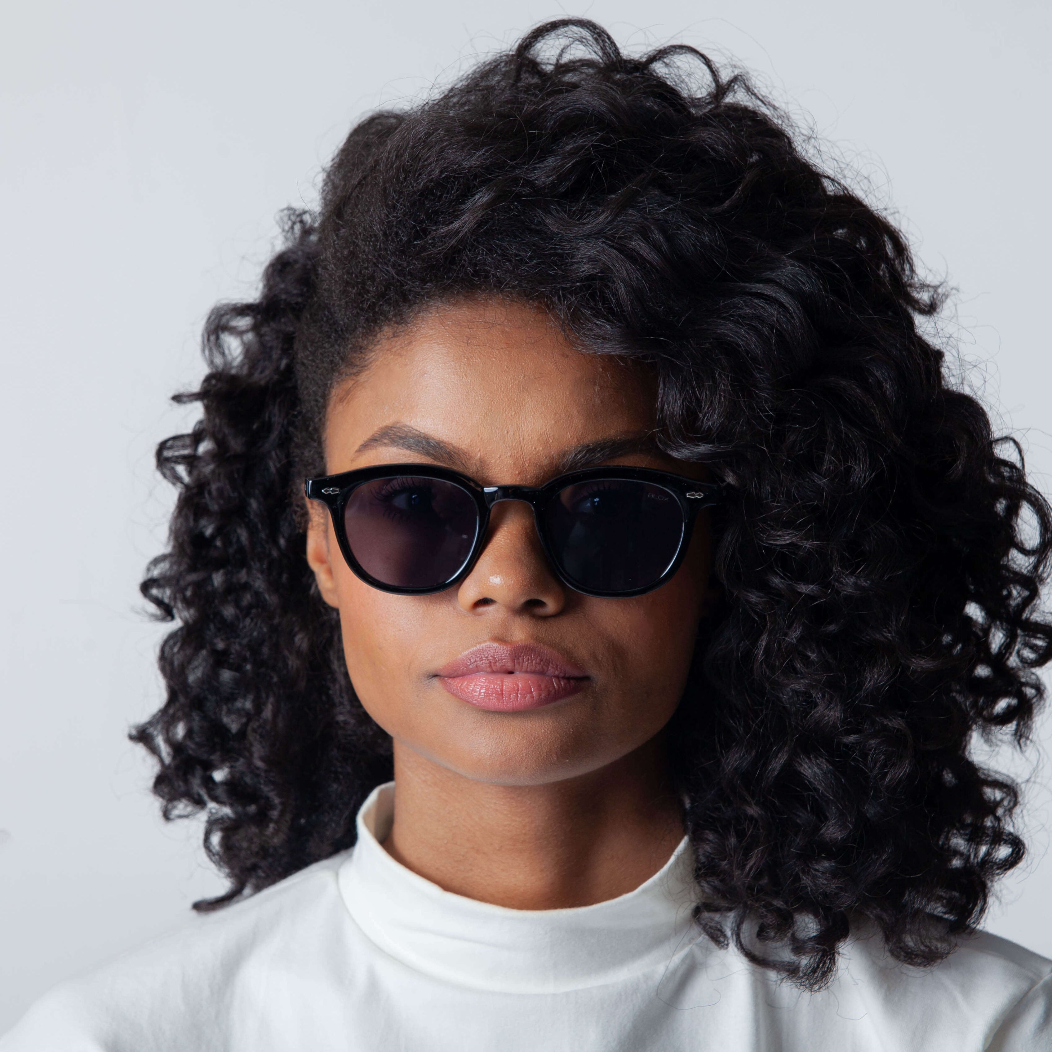 Gafas de Sol Finese – Estilo Sofisticado con Protección UV