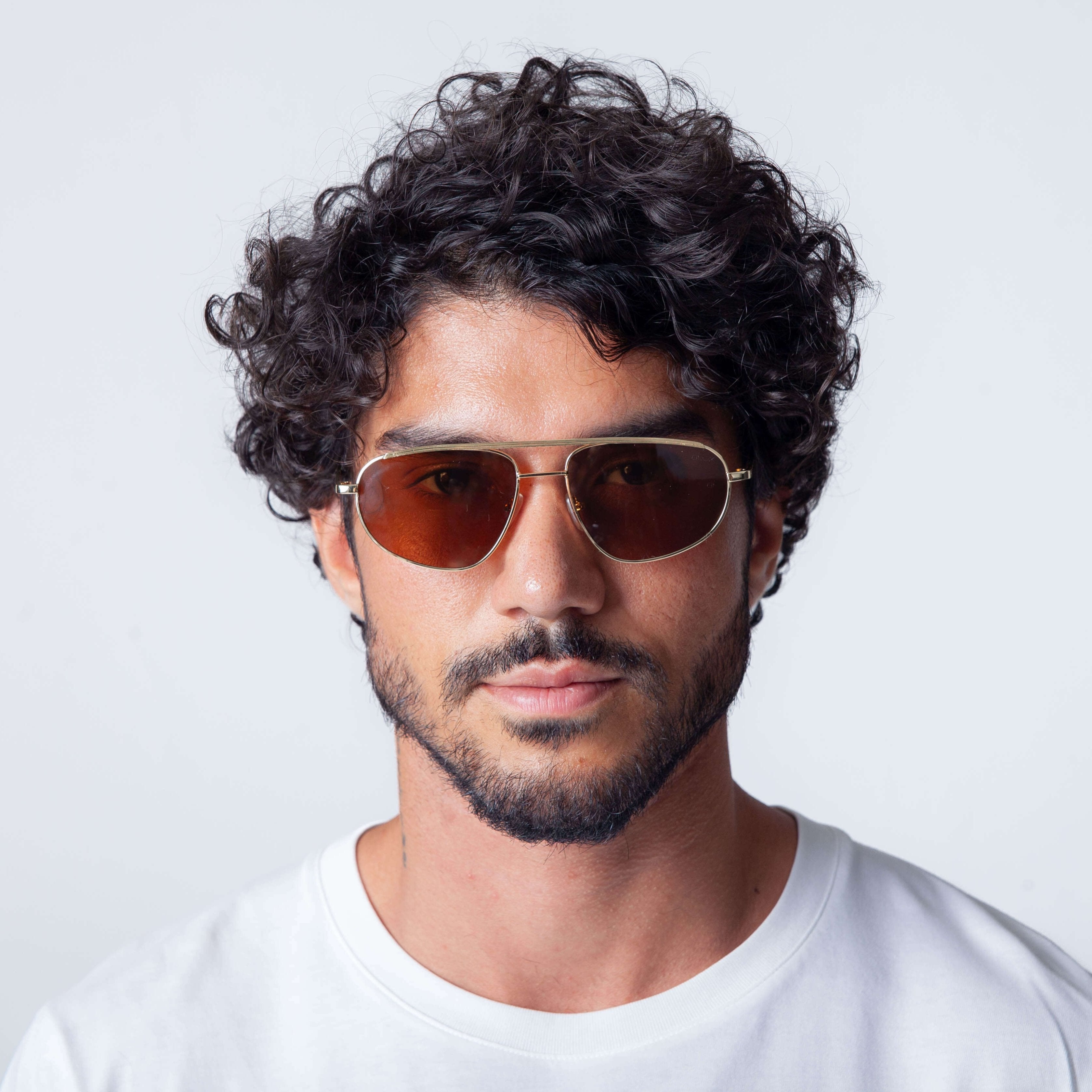 Gafas de Sol Icon en Marrón - Estilo y Sofisticación