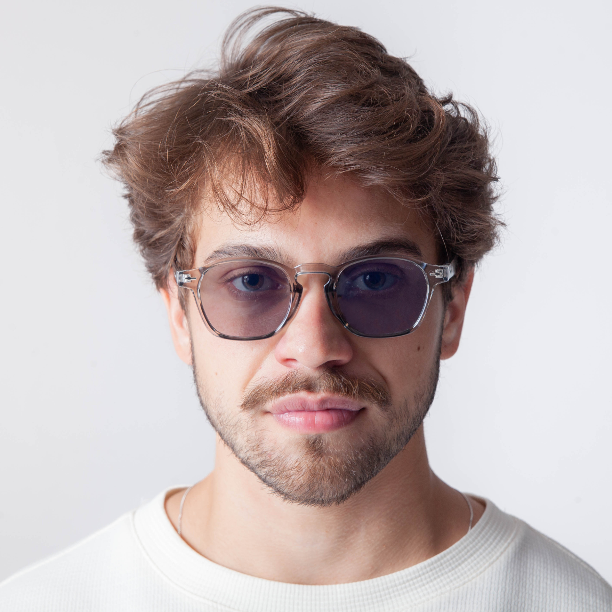 Gafas de Sol Mónaco Gris — Estilo y Sofisticación